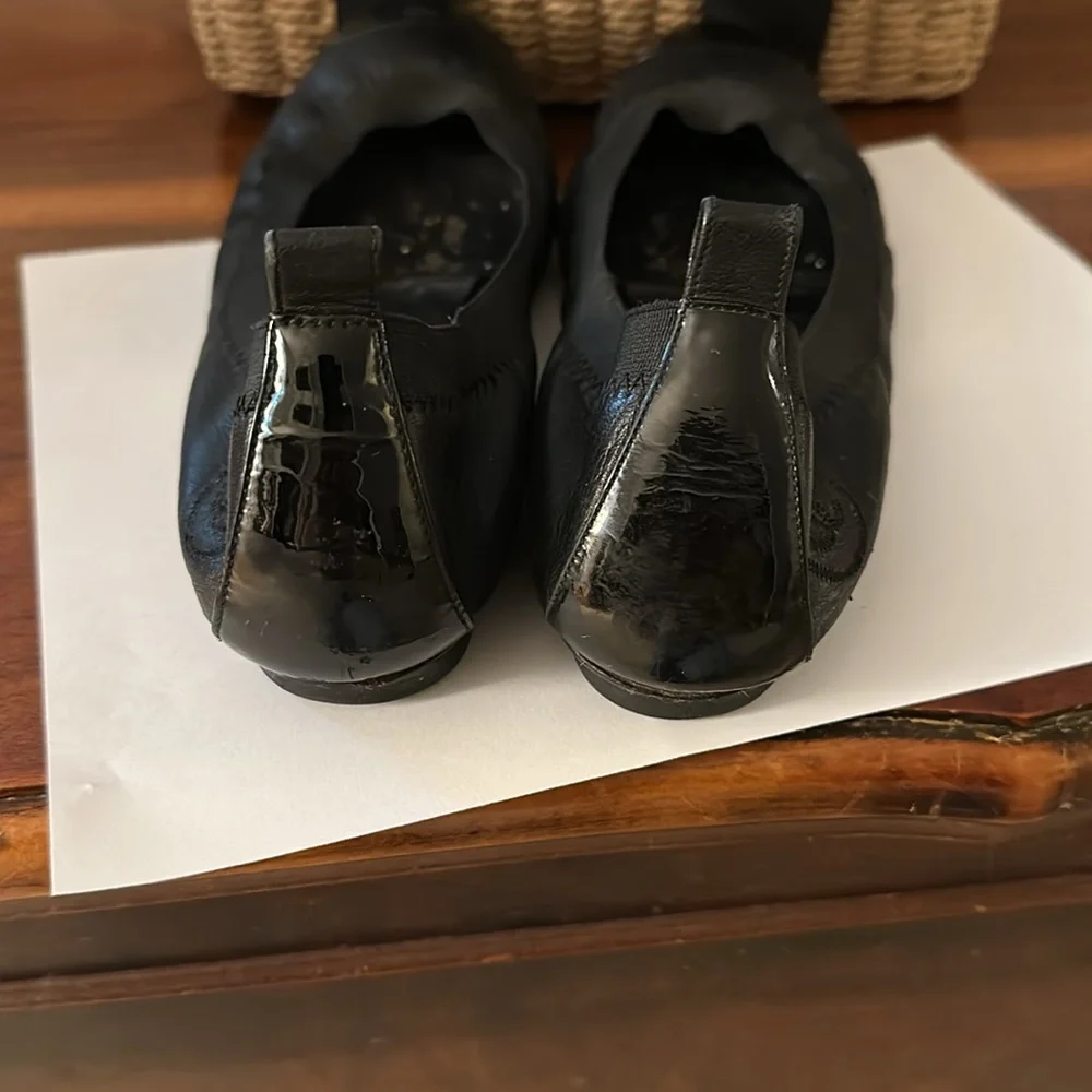 Chanel Black leather and patent ballet flats - Picture 3 of 7